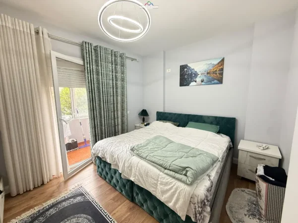 Tirane, jepet me qera apartament 2+1+Ballkon Kati 3, 86 m² 730 € (Frosina Plaku)