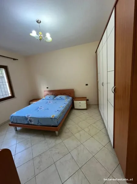 Tirane, jepet me qera Vile 2+1+Ballkon Kati 1, 95 m² 400 € (Seit Gega)
