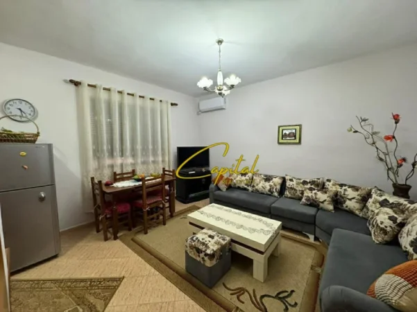 Tirane, jepet me qera apartament 2+1 Kati 4, 80 m² 520 € (LAPRAKE)