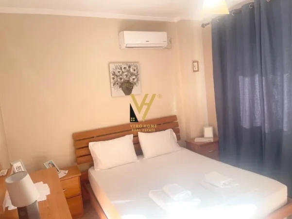Tirane, jepet me qera apartament 2+1+Ballkon Kati 2, 55 m² 670 € (BLLOK)
