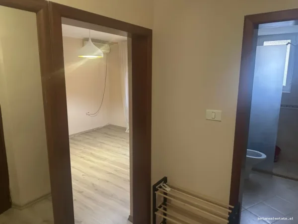 Tirane, jepet me qera apartament 3+1+Ballkon Kati 3, 87 m² 1.040 € (Sami Frasheri)