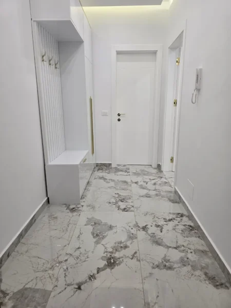 Shqiperi, jepet me qera apartament 1+1 Kati 5, 550 € 