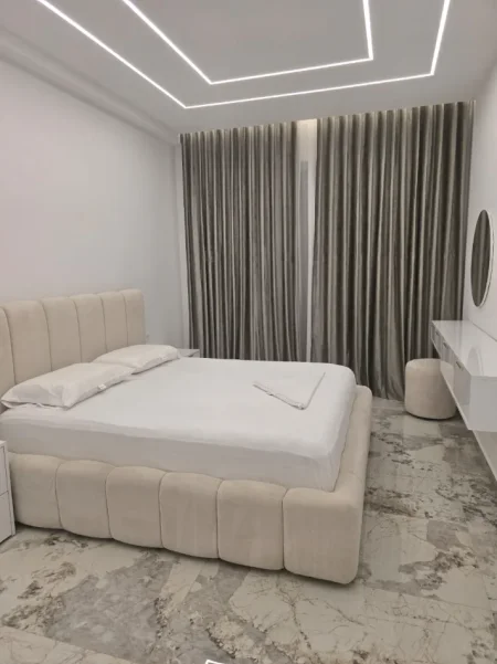 Shqiperi, jepet me qera apartament 1+1 Kati 5, 550 € 