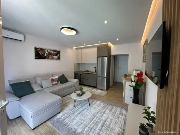 Tirane, jepet me qera Vile 1+1 Kati 1, 60 m² 420 € (Abdurrahmin Buza)