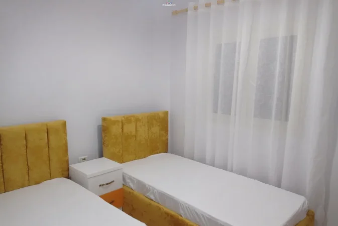 Tirane, jepet me qera Vile 2+1 Kati 2, 80 m² 540 € (prane Komplekit Erli)