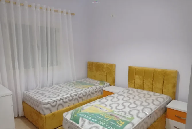 Tirane, jepet me qera Vile 2+1 Kati 2, 80 m² 540 € (prane Komplekit Erli)