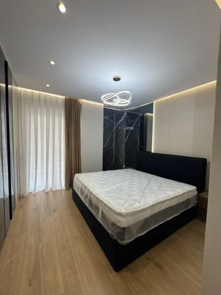 Tirane, shitet apartament 3+1 Kati 4, 142 m² 314.000 € (Laprake)