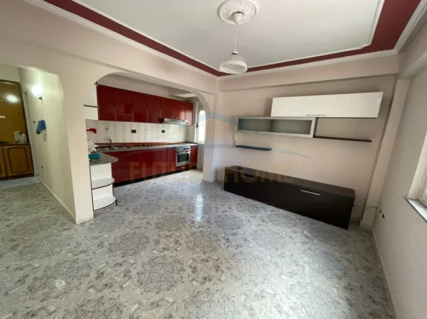 Durres, shitet apartament 2+1 Kati 2, 74 m² 135.000 € (PALLATI I SPORTIT,DURRES)