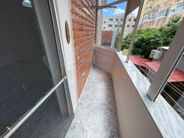 Durres, shitet apartament 2+1 Kati 2, 74 m² 135.000 € (PALLATI I SPORTIT,DURRES)