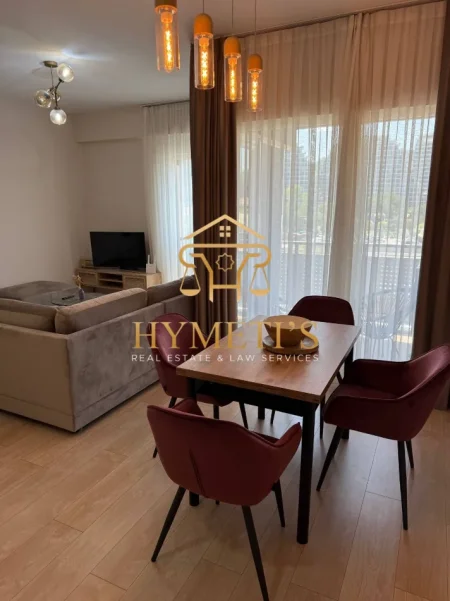 Tirane, jepet me qera apartament 2+1+Ballkon Kati 4, 95 m² 1.600 € (Rruga e Kosovarëve, Tiranë)