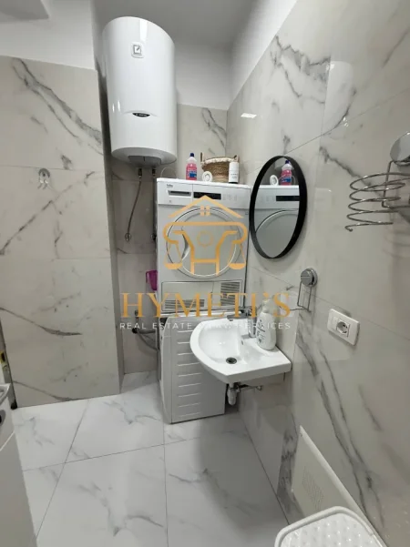 Tirane, jepet me qera apartament 2+1+Ballkon Kati 4, 95 m² 1.600 € (Rruga e Kosovarëve, Tiranë)