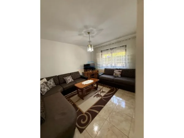Tirane, shitet apartament 3+1+Ballkon Kati 1, 93 m² (Ali Demi)