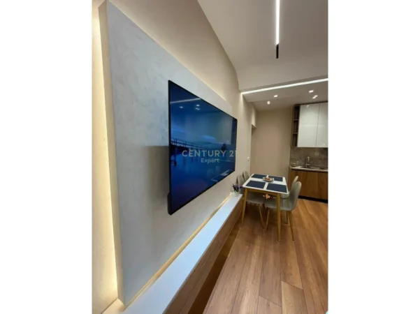 Tirane, jepet me qera apartament 1+1 Kati 3, 50 m² 163.000 € (pazari i ri)