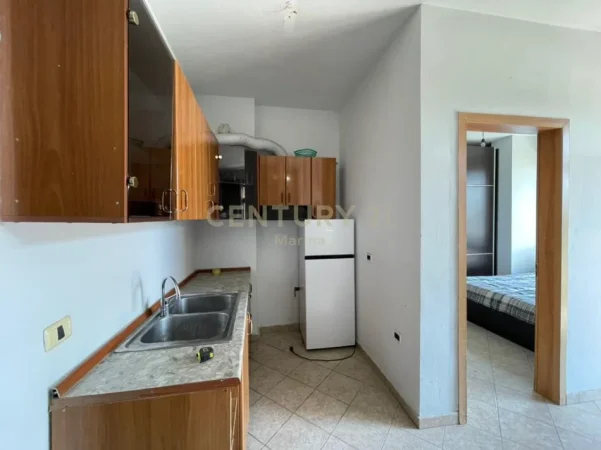 Tirane, jepet me qera apartament 1+1 Kati 3, 50 m² 93.000 € (misto mame)