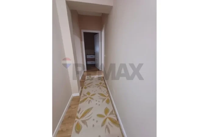 Tirane, jepet me qera apartament 2+1 Kati 4, 93 m² 750 € (Brryli)