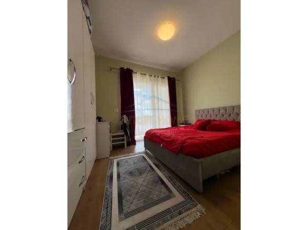 Tirane, shitet apartament 2+1 Kati 6, 92 m² 174.800 € (Rruga e Dibres)