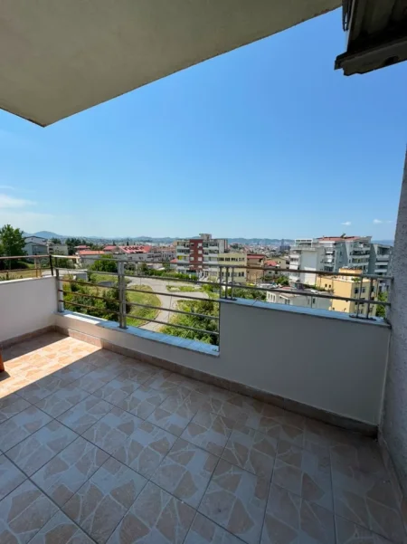 Tirane, shitet apartament 2+1 Kati 7, 115 m² 155.000 € (Fresk)