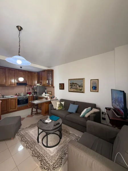🏡 SHITET APARTAMENT 2+1  📍 Pazari i Ri, Tiranë