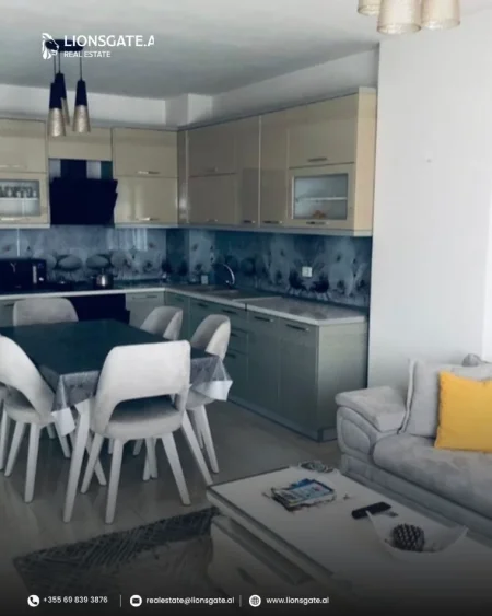 Tirane, jap me qera 2+1+Ballkon , 105 m² 750 € 
