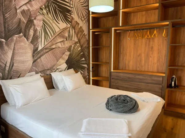 Tirane, jepet me qera apartament 1+1 Kati 7, 70 m² 600 € (RRUGA KONGRESI I MANASTIRIT)