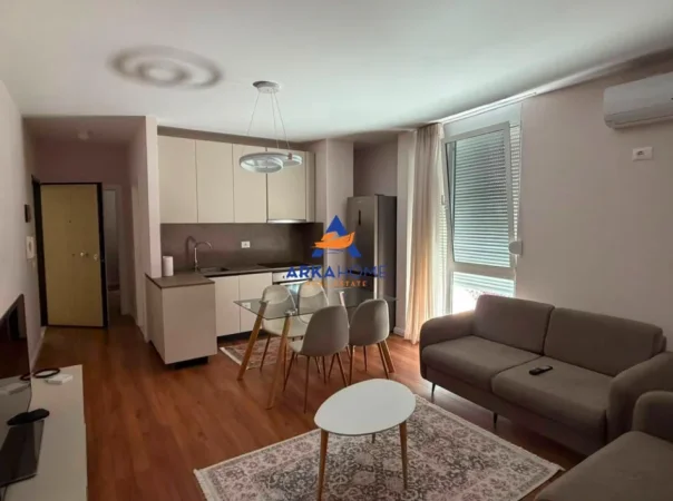 Tirane, jepet me qera apartament 2+1+Ballkon Kati 2, 70 m² 800 € 