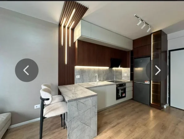 Tirane, jepet me qera apartament 1+1 Kati 7, 56 m² 450 € (Universe City)