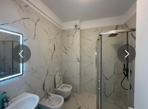 Tirane, jepet me qera apartament 1+1 Kati 7, 56 m² 450 € (Universe City)