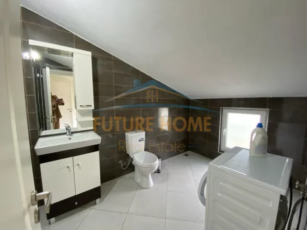 Tirane, jepet me qera Vile Vile 3 Katshe , 400 m² 1.600 € (TEG)