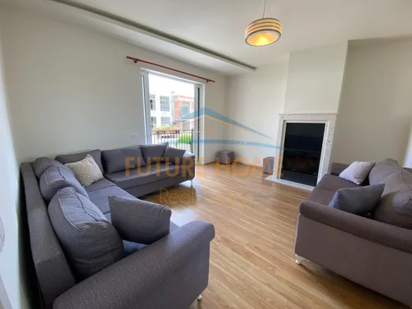 Tirane, jepet me qera Vile Vile 3 Katshe , 400 m² 1.600 € (TEG)