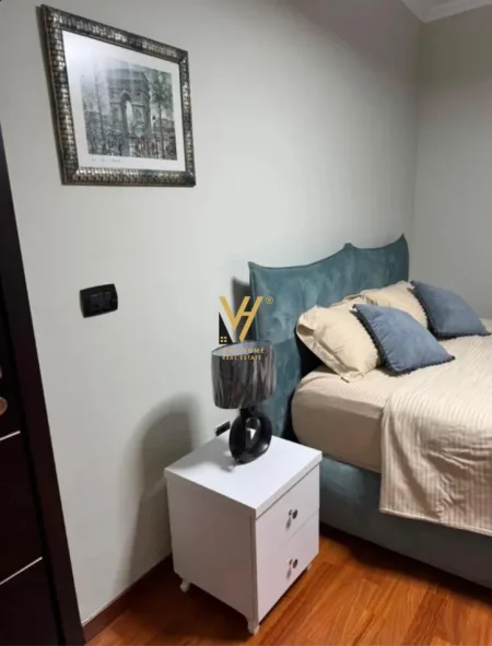 Tirane, jepet me qera apartament 2+1+Ballkon Kati 6, 96 m² 1.500 € (ARENA CENTER)