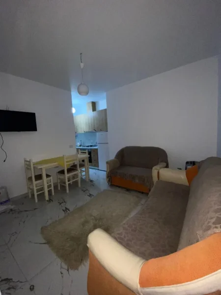 Tirane, jepet me qera apartament 1+1 Kati 1, 61 m² 350 € (Qyteti Studenti)