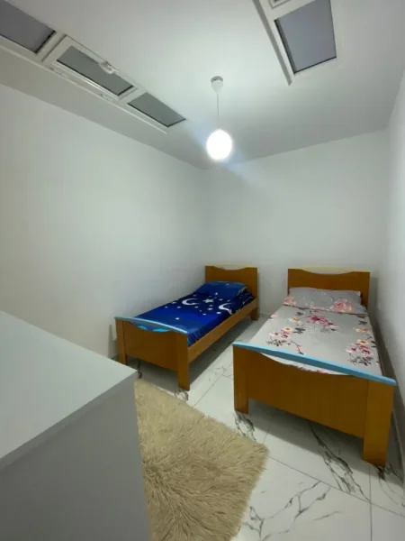 Tirane, jepet me qera apartament 1+1 Kati 1, 61 m² 350 € (Qyteti Studenti)