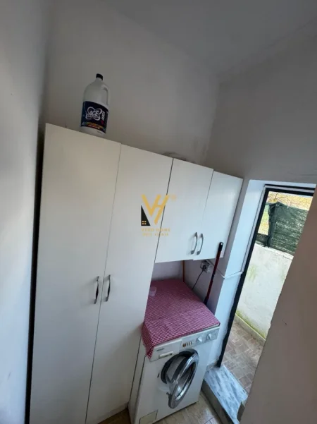 Tirane, jepet me qera apartament 1+1+Ballkon Kati 1, 60 m² 320 € (JORDAN MISJA)