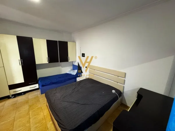 Tirane, jepet me qera apartament 1+1+Ballkon Kati 1, 60 m² 320 € (JORDAN MISJA)