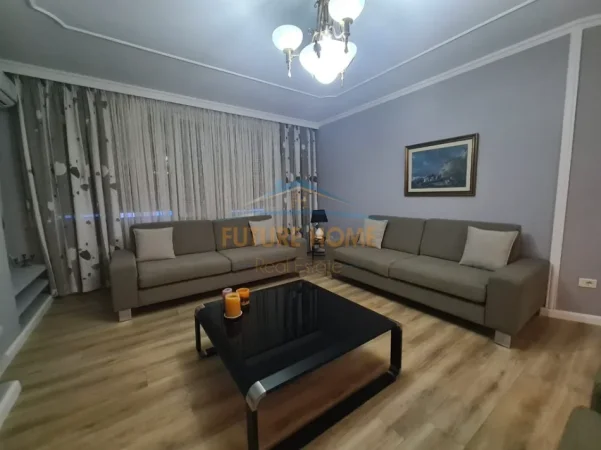 Tirane, jepet me qera apartament 2+1+Ballkon Kati 11, 125 m² 1.000 € (Rruga e Elbasanit)