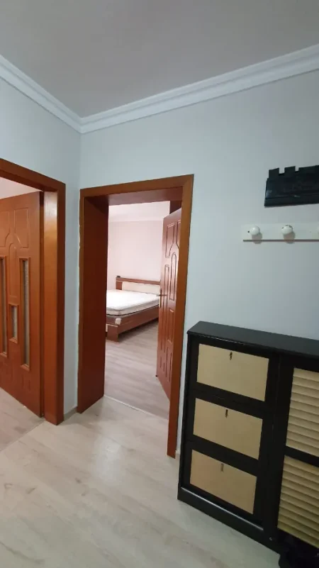 Tirane, jepet me qera 1+1 , 