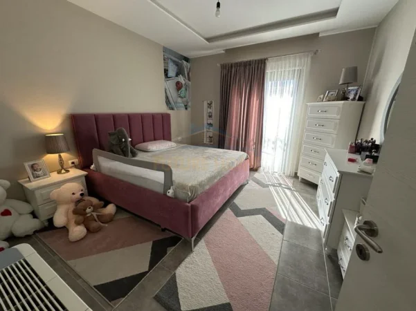 Tirane, shitet apartament 2+1+Ballkon Kati 6, 117 m² 250.000 € (Unaza e re)