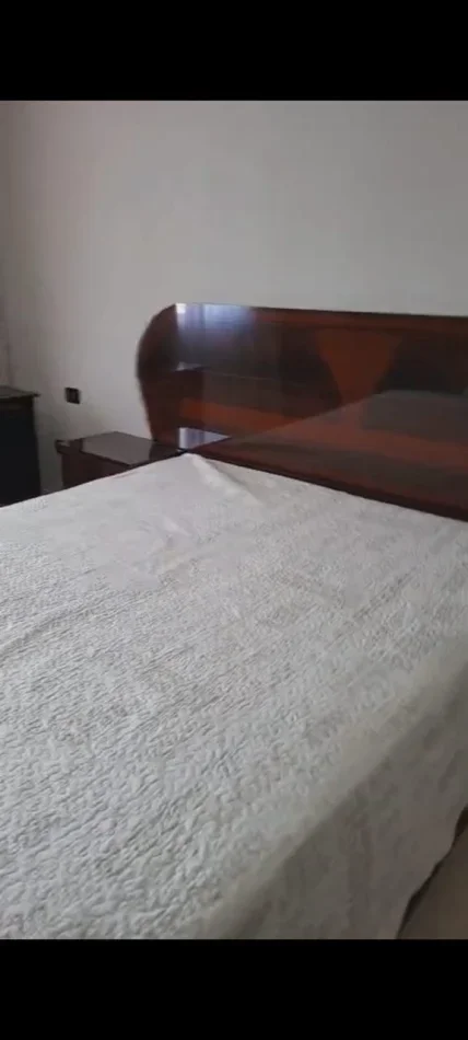 Tirane, jepet me qera apartament 1+1 Kati 3, 57 m² 350 € (Allias)