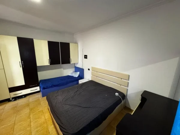 Tirane, jepet me qera apartament 1+1 Kati 1, 60 m² 300 € (Don Bosko)