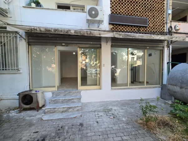 Tirane, shitet ambjent biznesi Kati 0, 64 m² 195.000 € (Rruga e Kavajës)