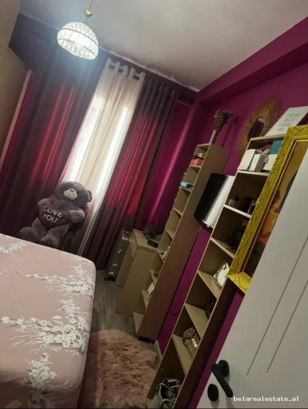 Tirane, jepet me qera apartament 1+1+Ballkon Kati 4, 65 m² 420 € (Thoma Koxhaj)