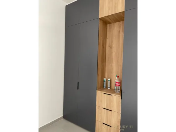 Tirane, shitet apartament Vile 2 Katshe Kati 2, 417 m² 1.300.000 € (kodra e diellit)