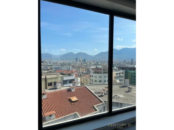 Tirane, shitet apartament Vile 2 Katshe Kati 2, 417 m² 1.300.000 € (kodra e diellit)