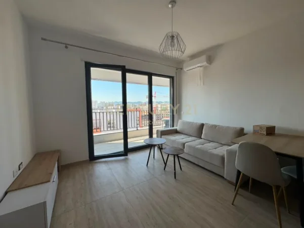 Tirane, jepet me qera apartament 1+1 Kati 7, 67 m² 450 € (jordan misja)