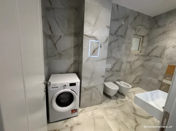 Tirane, jepet me qera Vile 1+1+Ballkon Kati 1, 65 m² 470 € (Namik Delvina)