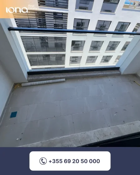 Golem, shitet apartament 1+1 Kati 8, 73 m² (Mali i Robit)