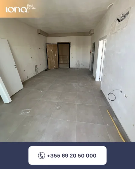 Golem, shitet apartament 1+1 Kati 8, 73 m² (Mali i Robit)