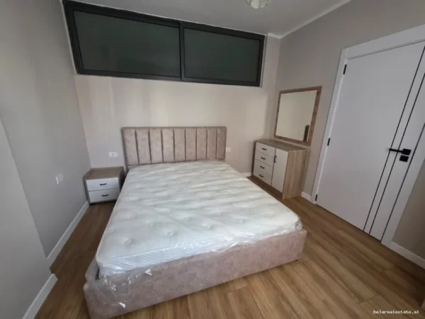 Tirane, jepet me qera apartament 2+1+Ballkon Kati 3, 75 m² 626 € (Hamdi Sulcebe)