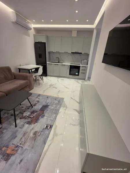 Tirane, jepet me qera apartament 1+1+Ballkon Kati 2, 50 m² 573 € 