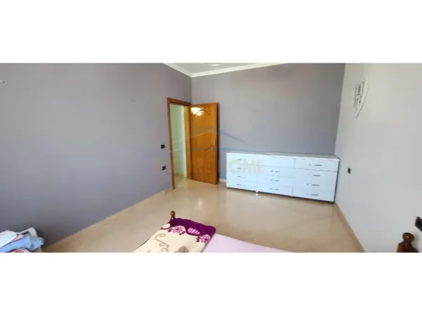 Tirane, jepet me qera apartament 2+1 Kati 6, 87 m² 500 € (Rruga Jordan Misja)